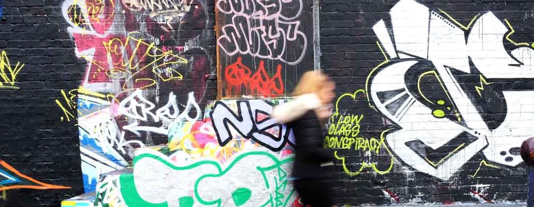Graffiti-Entfernung: 4 effektive Methoden vom Experten